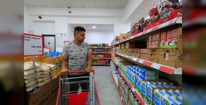 Kepez Kent Market, düşük fiyatlarıyla aile bütçelerine destek oluyor