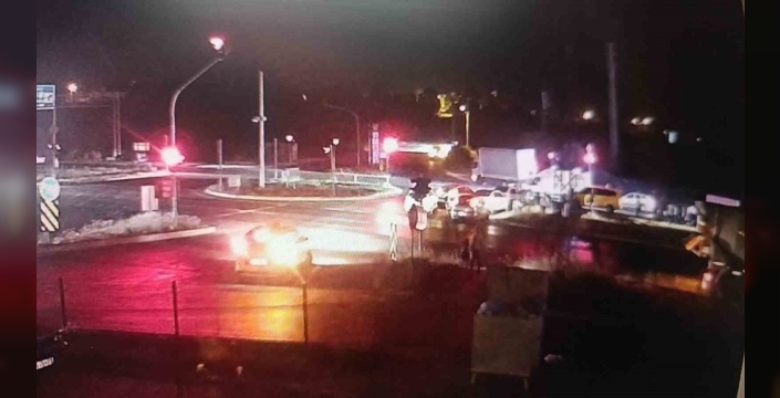 Kırmızı ışıkta kamyona çarpan motosiklet sürücüsü hayatını kaybetti