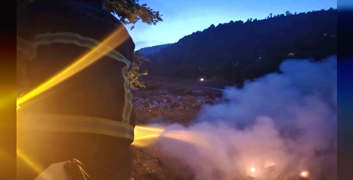 Kumluca''da gece yarısı yangını: Paniğe yol açan alevler kısa sürede söndürüldü