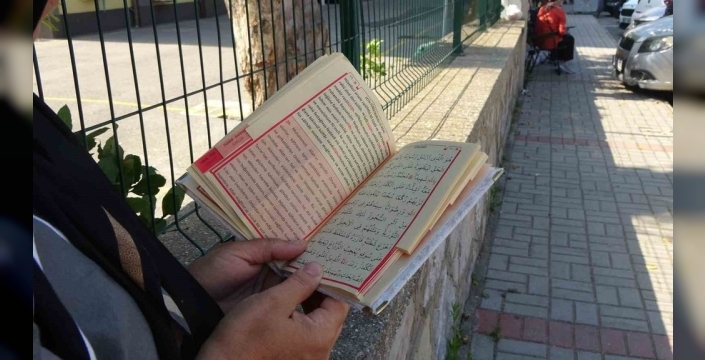 LGS Alanya'da başladı: Öğrenciler ter döktü, veliler dua ile bekledi