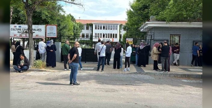 LGS maratonu Aksaray'da başladı: 5.089 öğrenci 22 okulda ter döküyor
