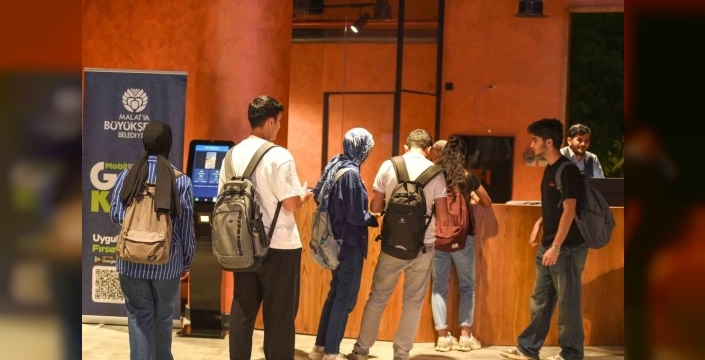 Malatya'da yeni nesil kütüphane ilk günden rekor ilgi gördü: Öğrenciler akın etti!