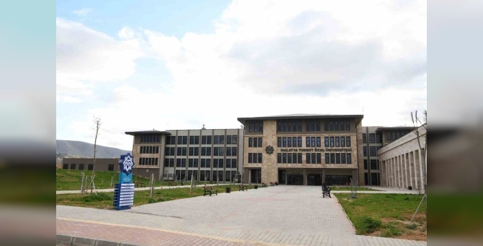 Malatya Turgut Özal Üniversitesi, dijital geleceğe yatırım yapıyor: Bilişim Teknolojileri MYO açıldı!
