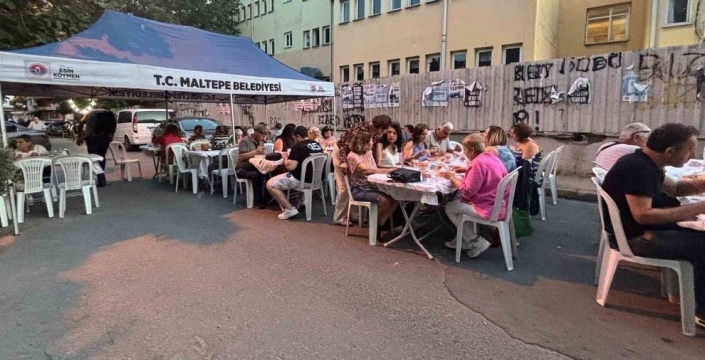Maltepe'de muharrem ayı iftar programları sürüyor