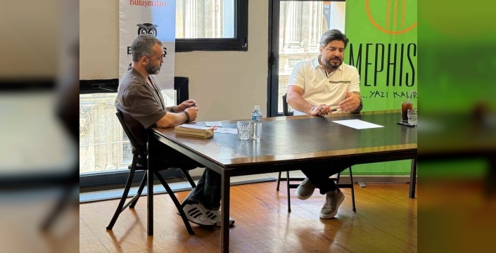 Mehmet Cemil, 'Uzun Yol Defterleri'ni okurlarıyla birlikte keşfetti