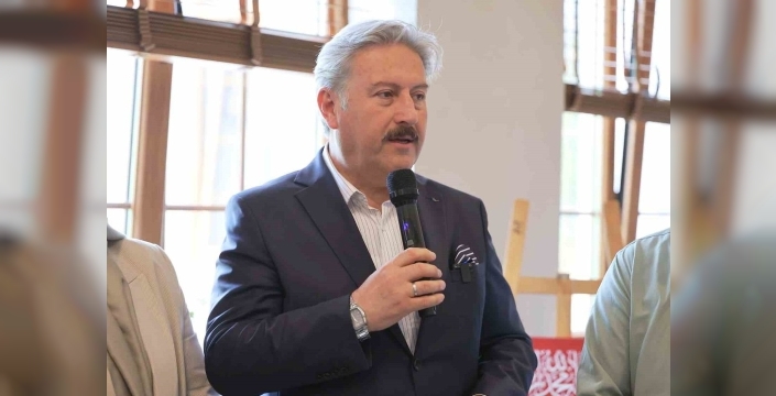 Melikgazi'de el emeği göz nuru eserler sergilendi: Kadınlar üretime katılıyor