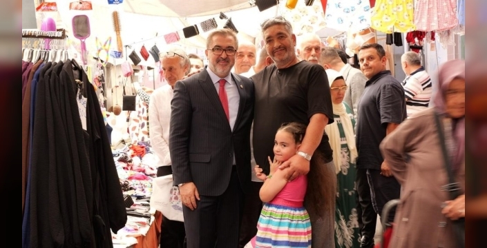 Milletvekilleri pazar tezgahlarında halkın sesini dinledi
