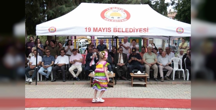 Miniklerin geri dönüşüm defilesiyle geleceğe 'sıfır atık' mesajı