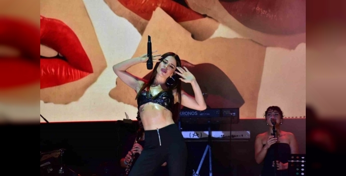 Mut'ta coşku zirve yaptı: Ceza ve Simge'den unutulmaz konserler