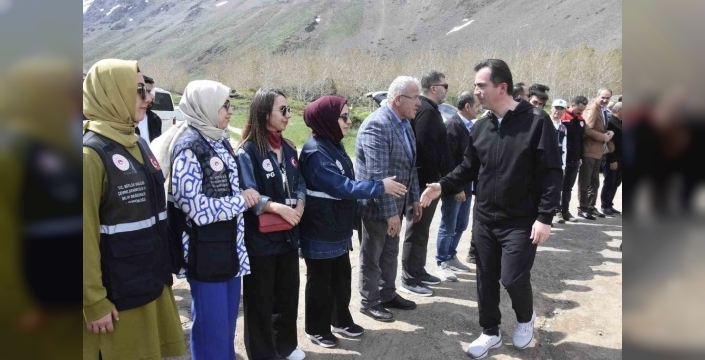 Nemrut'un kalbinde çevre seferberliği: Vali Karakaya'dan 'doğa mirasımız' çağrısı