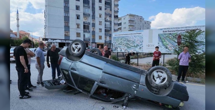Niğde'de otomobil takla attı, bir kişi yaralandı