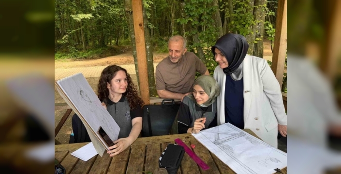 Öğrenciler, Korugöl Tabiat Parkı'nda sanatla buluştu