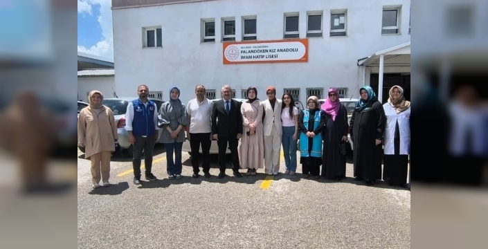 Öğrencilerin isteğiyle okul mescidi modernize edildi