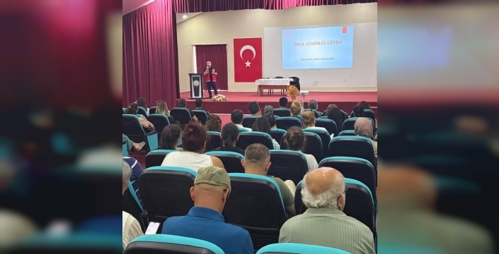 Okul müdürleri ve rehber öğretmenlere siber güvenlik merceği altında: Edremit'te kritik eğitim
