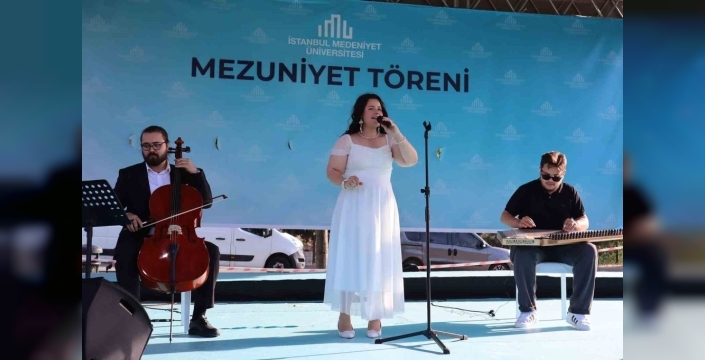 Otizmin sınırlarını zorlayan azim: Rabia, müzikle üniversiteden mezun oldu, hayali öğretmenlik