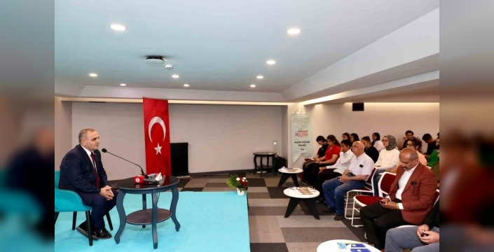 Rektör Altun, Marifet Mektebi öğrencileriyle buluştu
