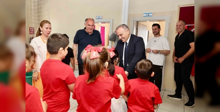 Rektör Altun, özel öğrencilerle buluştu