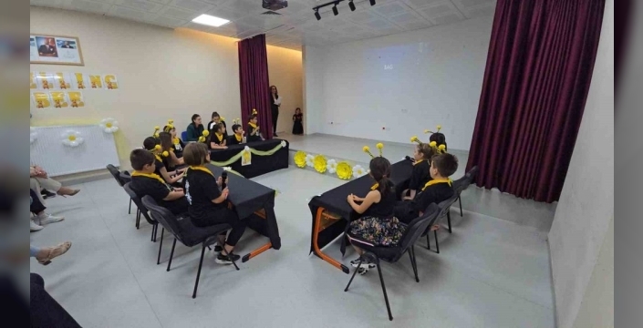 Safranbolu'da minik diller İngilizceyi heceliyor: Veliler de sahnede!