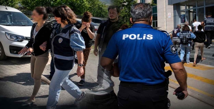 Sahte altın çetesi kıskıvrak yakalandı