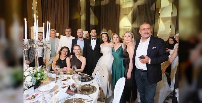 Samsun'da görkemli düğünle mutluluğa 'evet' dediler
