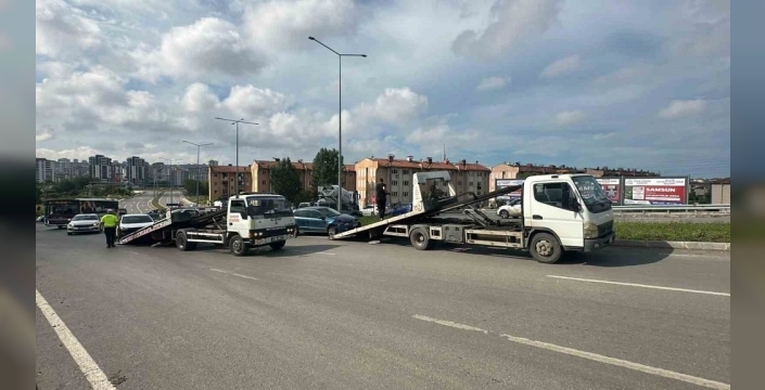 Samsun Şehir Hastanesi Kavşağı’nda kaza: İki yaralı