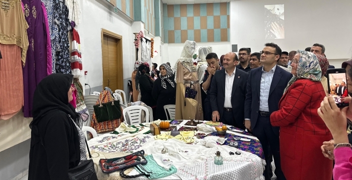 Sarayönü’nde ‘Hayat Boyu Öğrenme Haftası’ Sergisi büyük ilgi gördü
