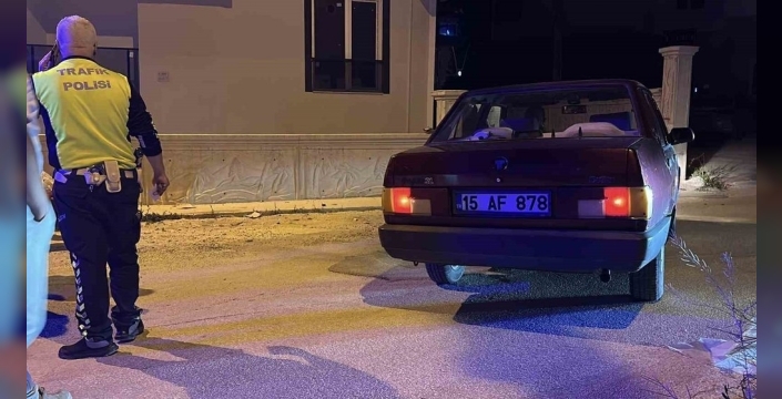 Sarhoş motosikletçi, otomobilin gazabına uğradı: Kazanın bedeli ağır oldu