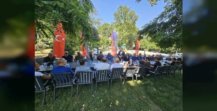 Şehit aileleri ve gazilerden komutana duygusal veda