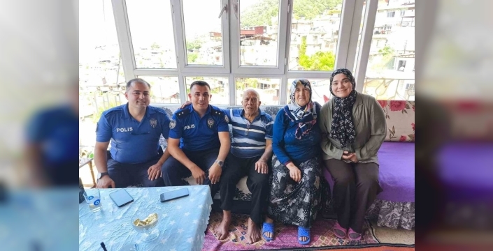 Şehit ailelerine Babalar Günü jesti: Hatay polisinden anlamlı ziyaret