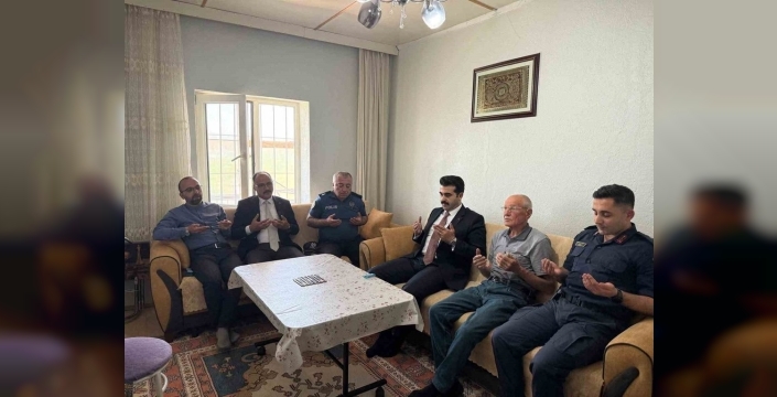 Şehit Babalarına Babalar Günü'nde Duygusal Ziyaret: Minnet ve Şükran