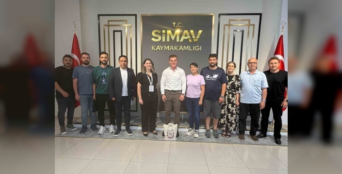 Simav Kaymakamı, Yunan uzmanları kabul etti