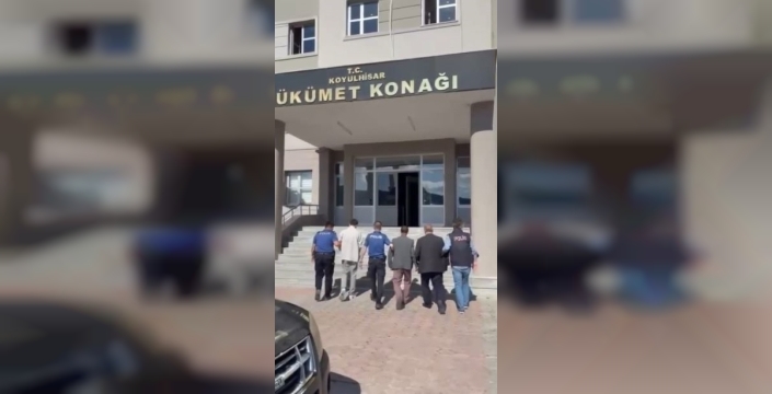 Sivas'ta düzensiz göçmen operasyonu: 8 kişi yakalandı, 3 tutuklandı