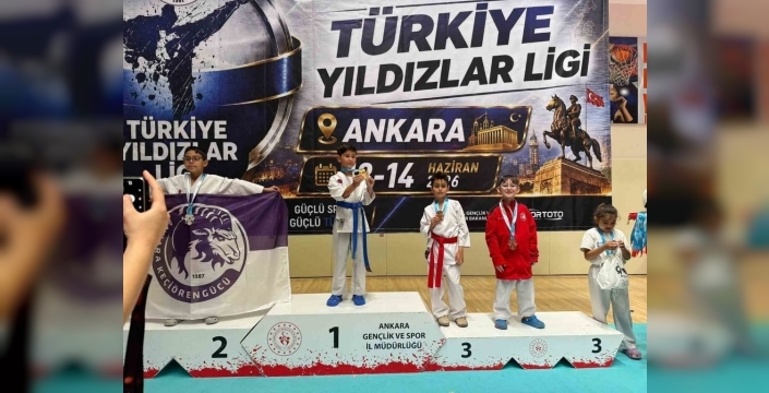 Sivaslı karateciler Ankara'dan 3 bronz madalya ile döndü