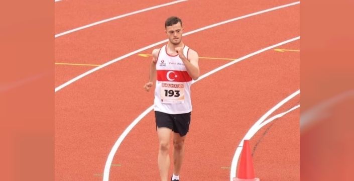 Sultangazili milli sporcu, dünya şampiyonu olarak tarih yazdı