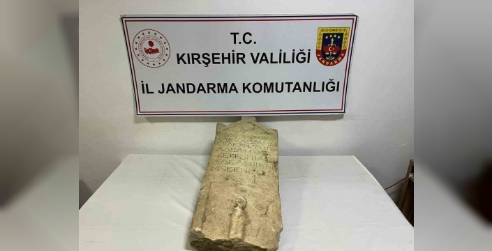 Tarihin sessiz tanığı Kırşehir'de bulundu: Roma dönemine ait mezar taşı şaşırttı!