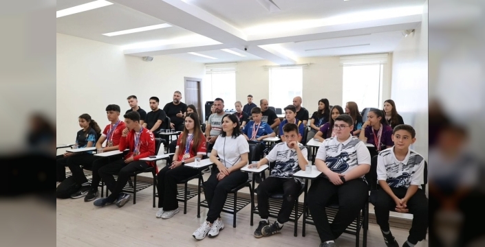 Tavas'ın gururu parladı: Başkan Tatık, ulusal ve uluslararası şampiyonları ağırladı