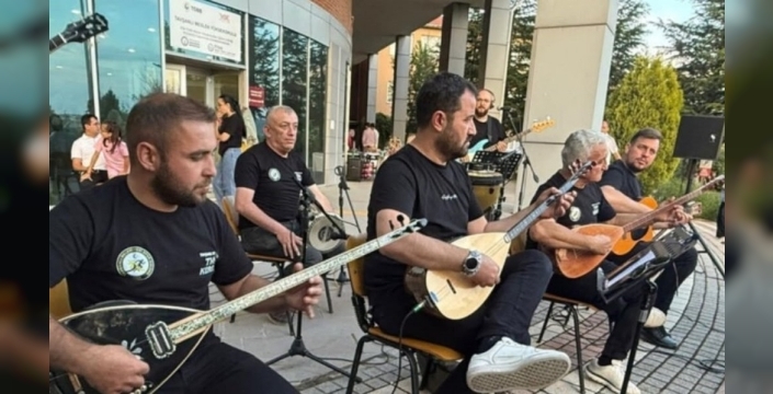 Tavşanlı MYO'da kültür ve sanat rüzgarı esti, öğrenciler final öncesi moral buldu