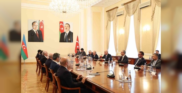 TBMM Başkanı Kurtulmuş, Azerbaycan Başbakanı ile kritik zirvede buluştu