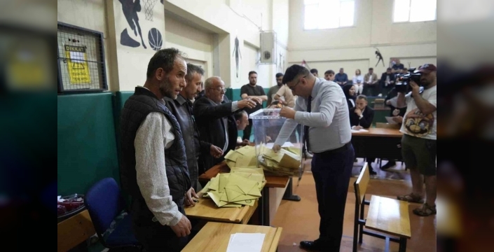 Tekke'de Cumhur İttifakı zaferi: Kemalettin Demirkıran yeni belediye başkanı