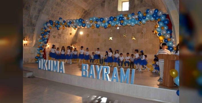 Tercan’da minik dahiler okuma bayramıyla parladı