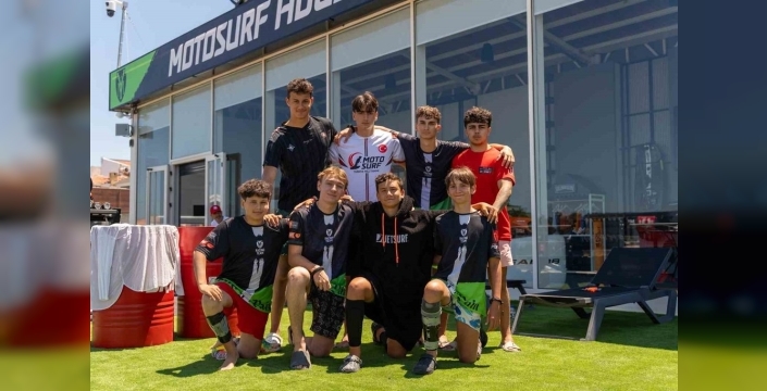 Türk sporcular Ege sularında zirveye kilitlendi: Motosurf Şampiyonası’nda 16 isimle iddialıyız!