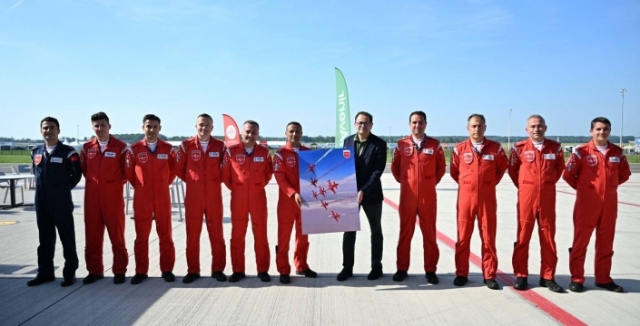 Türk Yıldızları Belçika'yı salladı