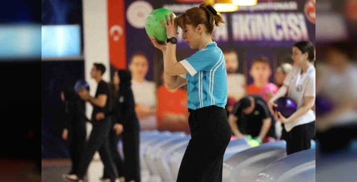 Ünilig Bowling Türkiye Şampiyonası’nda kazananlar ödüllerini aldı