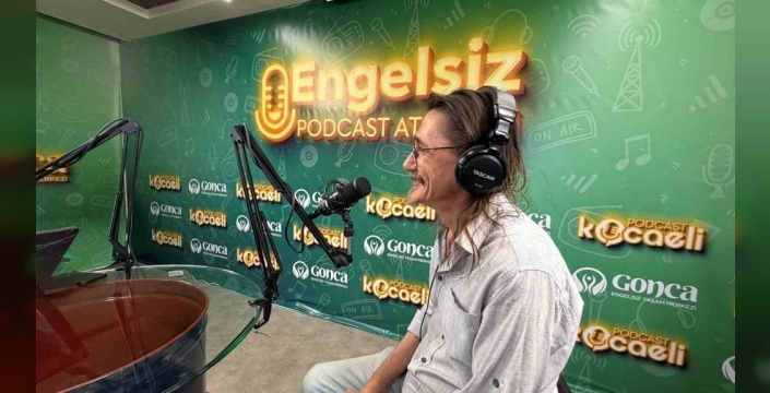 Ünlü oyuncular Gonca Engelsiz Yaşam Merkezi'nde duygusal anlar yaşadı