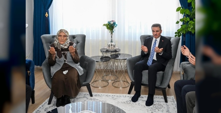 Vali Baruş, şehit ve gazileri unutmadı
