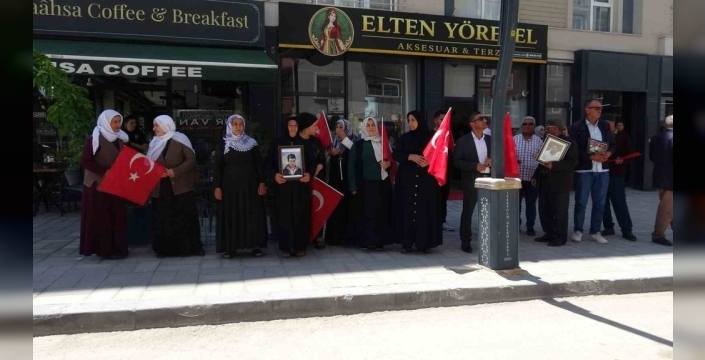 Van'da evlat nöbeti 120. haftasında devam ediyor