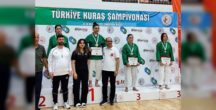 Vanlı liseliler Kuraş'ta zirveye çıktı: Türkiye şampiyonluğu ve bronz madalya!