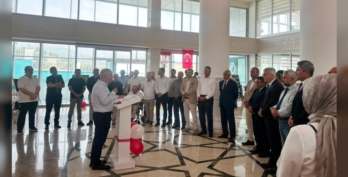 Yenişehir AİHL öğrencileri, Kur'an kıssalarını sanatla yorumladı: 'Kadim Kıssalardan Renkli Hikayeler' sergisi açıldı