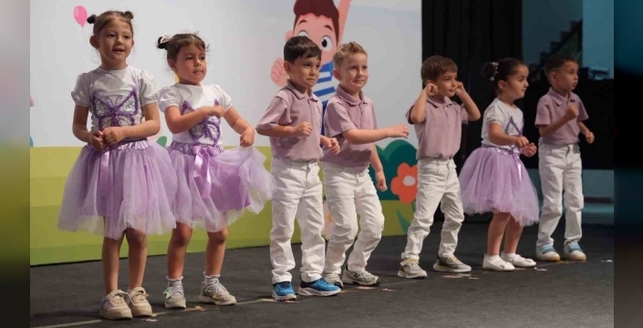Yıldırım'da miniklerin mezuniyet coşkusu doruğa ulaştı