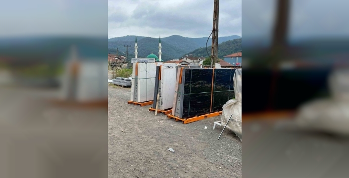 Zonguldak'ta mermer bloklar arasında kalan işçi ağır yaralandı